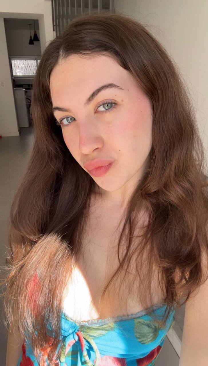 Nude girl Amber in Cypin