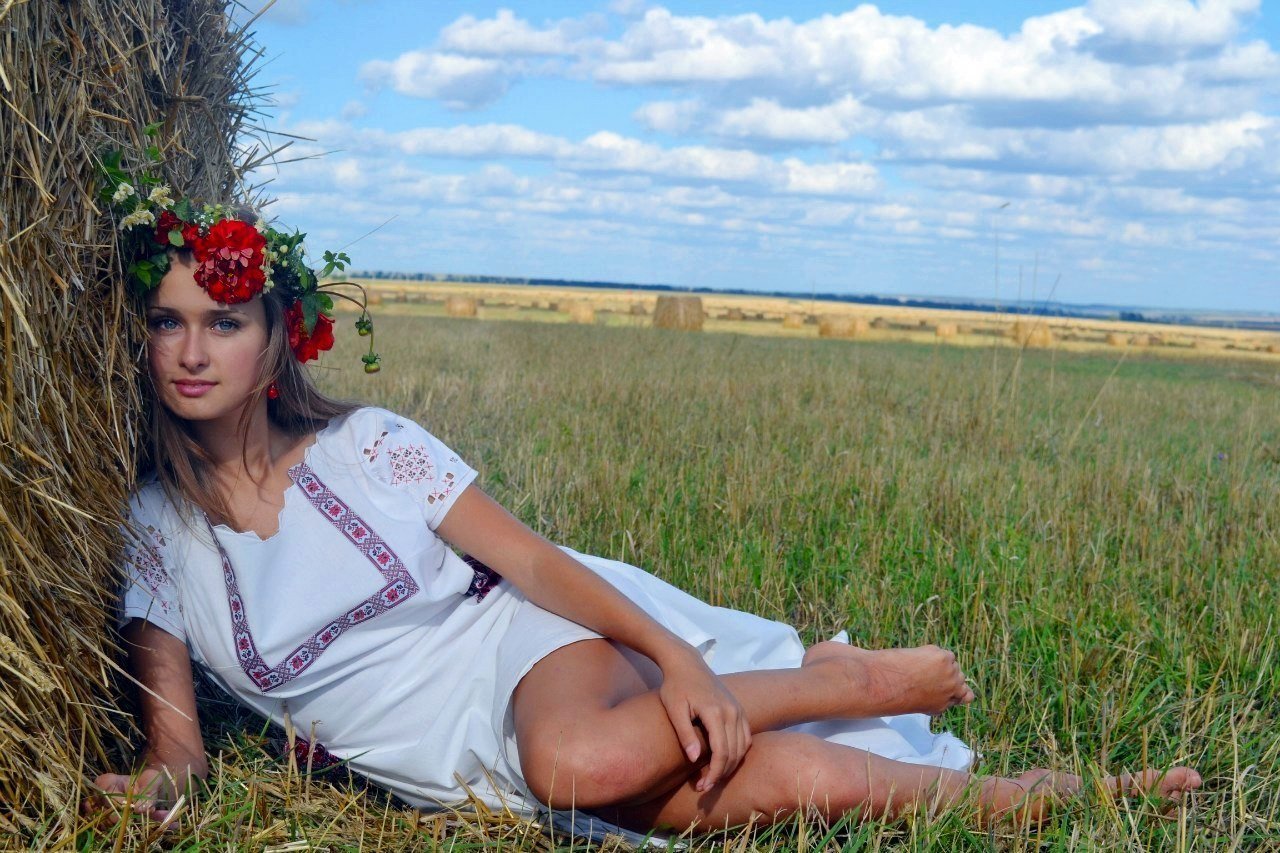 Slavic girls in Cypin