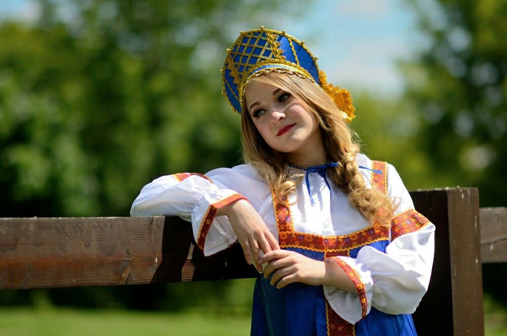 Photo Slavic girls in Cypin